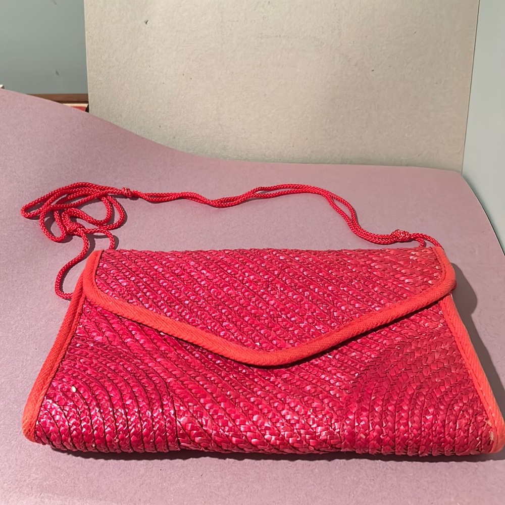 Beautiful red vintage straw purse.